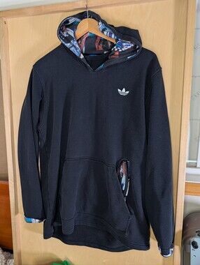 Adidas Black Pullover Hoodie with Patterned Lining